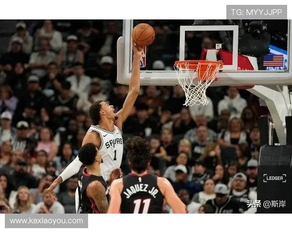 2016年NBA季后赛马刺与勇士的激烈对决回顾与分析