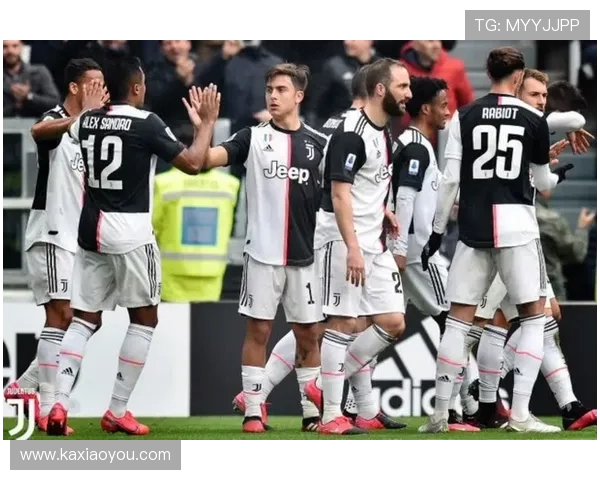 巴萨与尤文激战正酣格子能否引领球队逆袭胜利